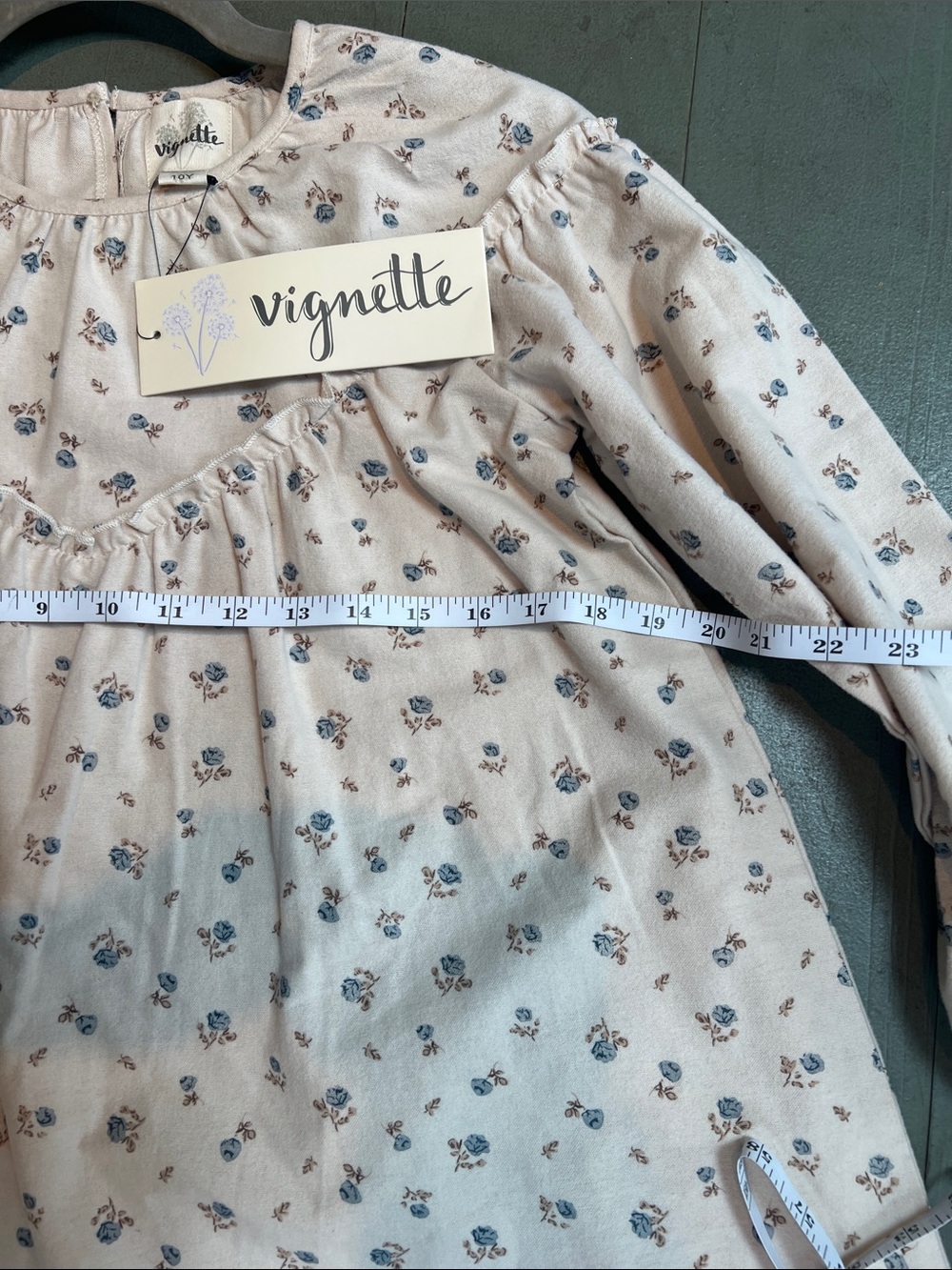 Dress - Picture 7 of 8